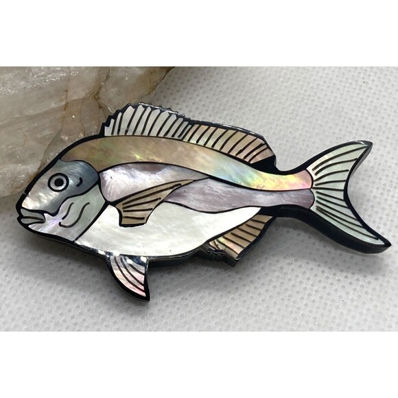Vintage Scup Porgy Fish Mother of Pearl Inlay Pin Brooch Animal Nature Wildlife - Picture 2 of 9